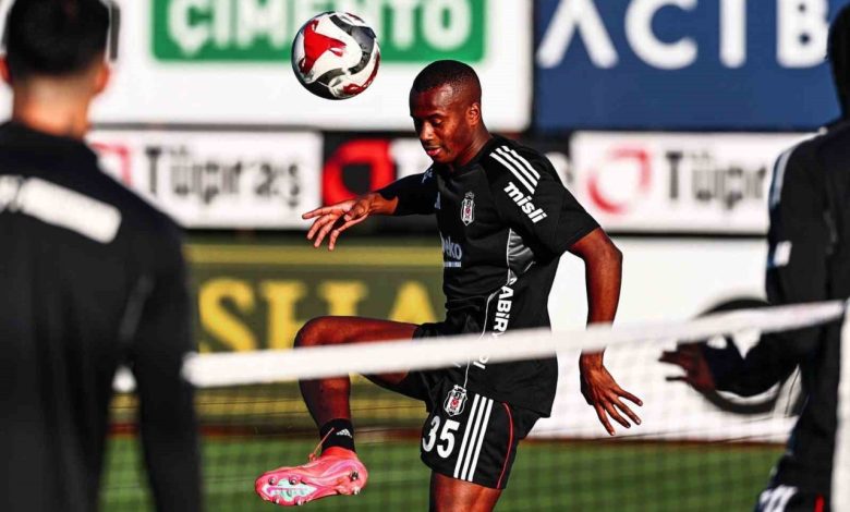 Beşiktaş, günü çift antrenmanla tamamladı 1 besiktas gunu cift antrenmanla tamamladi 3ecd2c638c10 |