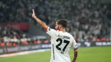 Beşiktaş: "Rafa Silva, ailesi ve menajeriyle görüşmek üzere 15 Kasım’a kadar izin istedi" 2 besiktas rafa silva ailesi ve menajeriyle gorusmek uzere 15 kasima kadar izin istedi cf10812b1f5b |
