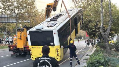 Beşiktaş’ta İETT şoförünün hayatını kaybettiği kazada otobüs olay yerinden kaldırıldı 2 besiktasta iett soforunun hayatini kaybettigi kazada otobus olay yerinden kaldirildi d0a05b077319 |