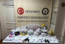 beyoglu ve kagithanede uyusturucu operasyonu hap satan 2 kadin gozaltinda 8f516ddffbf3 |