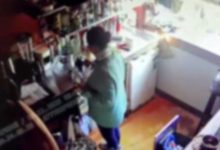 beyoglunda turk kahvesi icen genc muhendis hastanelik olmustu 2 supheli adliyeye sevk edildi f6d7646cccd2 |