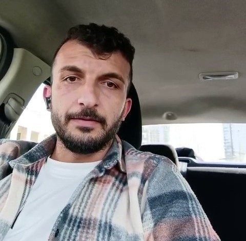 bocek ailesini hastaneye goturen taksici konustu 6c83b66179a5 |