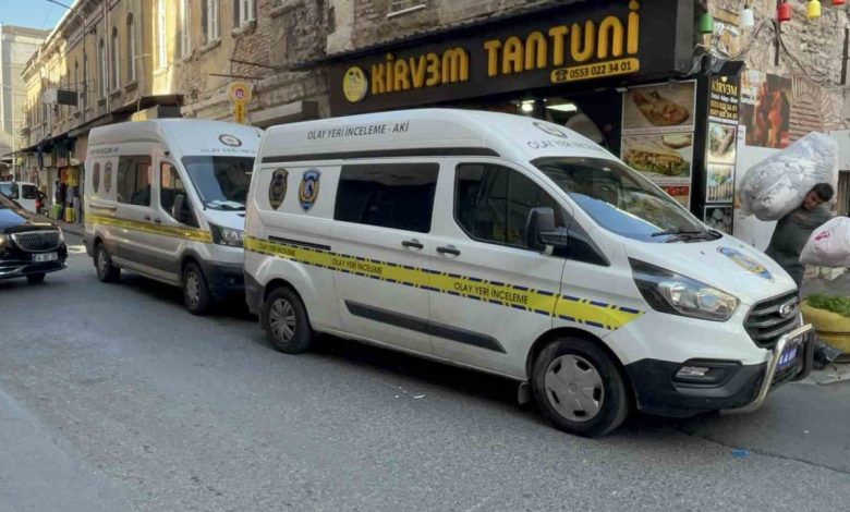 Böcek ailesinin kaldığı Fatih’teki otelde 2 turist hastaneye kaldırıldı 1 bocek ailesinin kaldigi fatihteki otelde 2 turist hastaneye kaldirildi 8f9bcb93d386 |