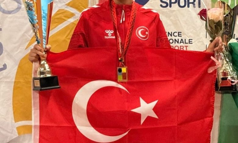 bursa buyuksehir belediyesporlu nazmiye ak dunya ucuncusu d299a4df7c99 |