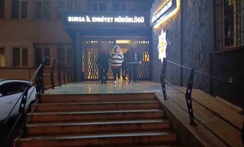 Bursa’da 13 yıldır aranan firari, operasyonla yakalandı 1 bursada 13 yildir aranan firari operasyonla yakalandi a5f40fbd47a1 |