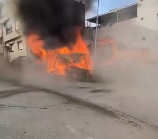 Bursa’da baraka yangını paniğe neden oldu 1 bursada baraka yangini panige neden oldu d694cb32851c |