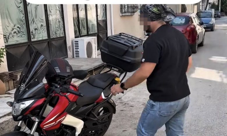 Bursa’da kurgu video çeken 2 şahıs polis kıyafeti giyince gözaltına alındı 1 bursada kurgu video ceken 2 sahis polis kiyafeti giyince gozaltina alindi 857317e577d7 |