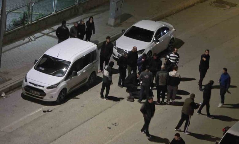 Bursa’da motosiklet sürücüsü 3 araca çarpıp yaralandı 1 bursada motosiklet surucusu 3 araca carpip yaralandi 2cb11f4adfb4 |