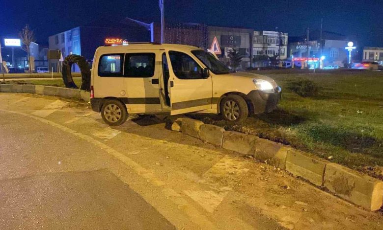 Bursa’da polisin ’dur’ ihtarına uymadı, yakalanınca cezadan kaçamadı 1 bursada polisin dur ihtarina uymadi yakalaninca cezadan kacamadi bdeaf6df718f |