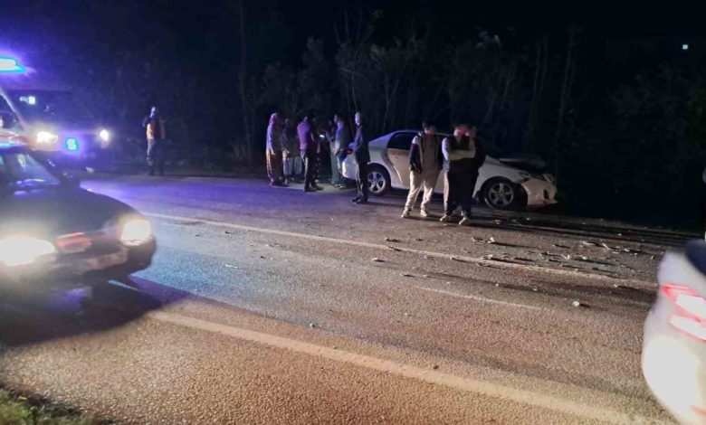 Bursa’da tır ile otomobil çarpıştı: 1 yaralı 1 bursada tir ile otomobil carpisti 1 yarali 6320bd839d9d |