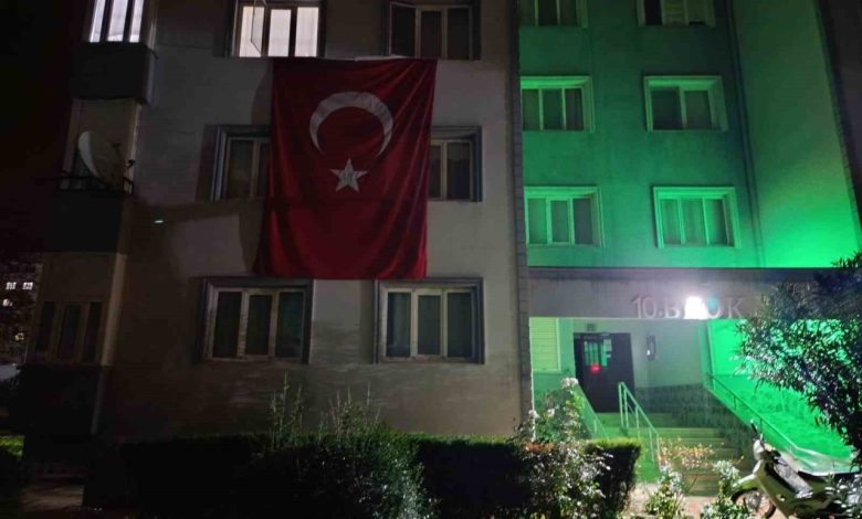 Bursa’ya şehit ateşi düştü 1 bursaya sehit atesi dustu ef30524e1572 |