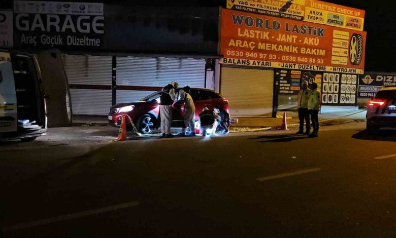 Büyükçekmece’de bir şahıs beraber seyahat ettiği arkadaşlarına ateş etti: 2 ölü, 1 ağır yaralı 1 buyukcekmecede bir sahis beraber seyahat ettigi arkadaslarina ates etti 2 olu 1 agir yarali 6451470f703f |