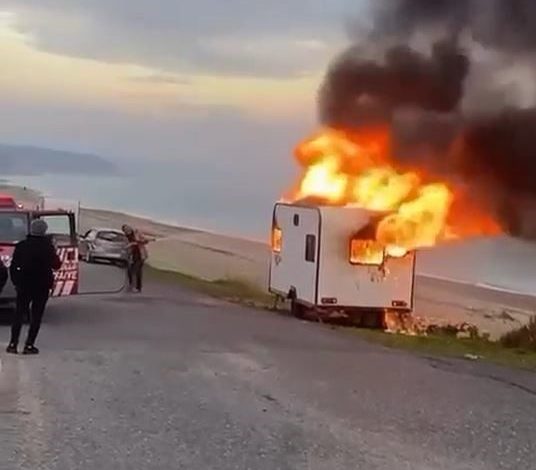 catalcada alevler arasinda kalan karavan kule dondu 1b4eec461f0e |