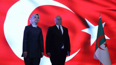 cezayirin bagimsizliginin 71inci yil donumu kutlandi d87bd88e9f54 |