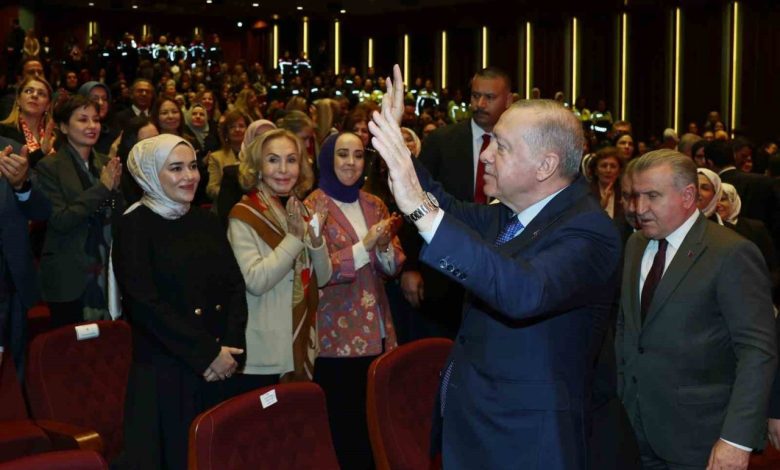 cumhurbaskani erdogan kadina el kaldiranin eli de vicdani da kararmistir aaeb547ead3e |