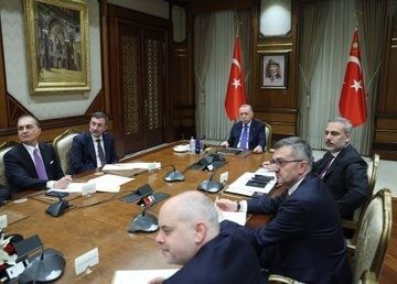 cumhurbaskani erdogan ukrayna konusunda gonulluler koalisyonu liderler zirvesinin cevrimici toplantisina katildi 26cefd5f4a5f |