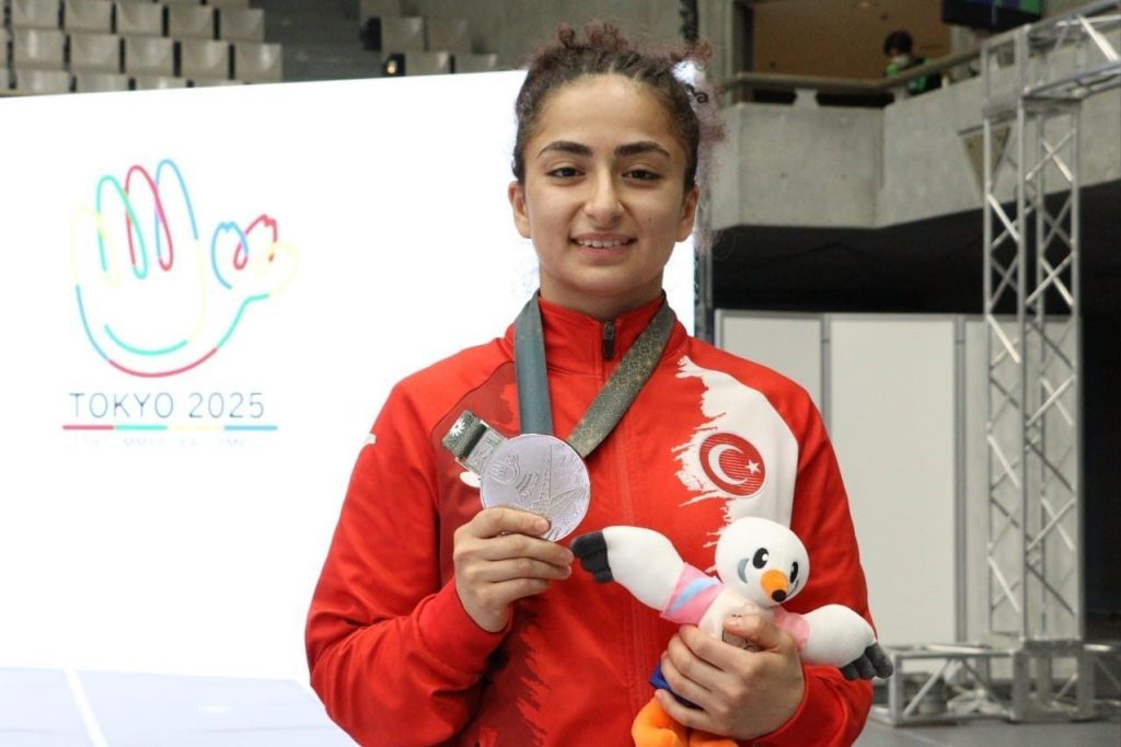 deaflympics 2025te ilk madalya buse tirastan geldi 5999640aacd5 |
