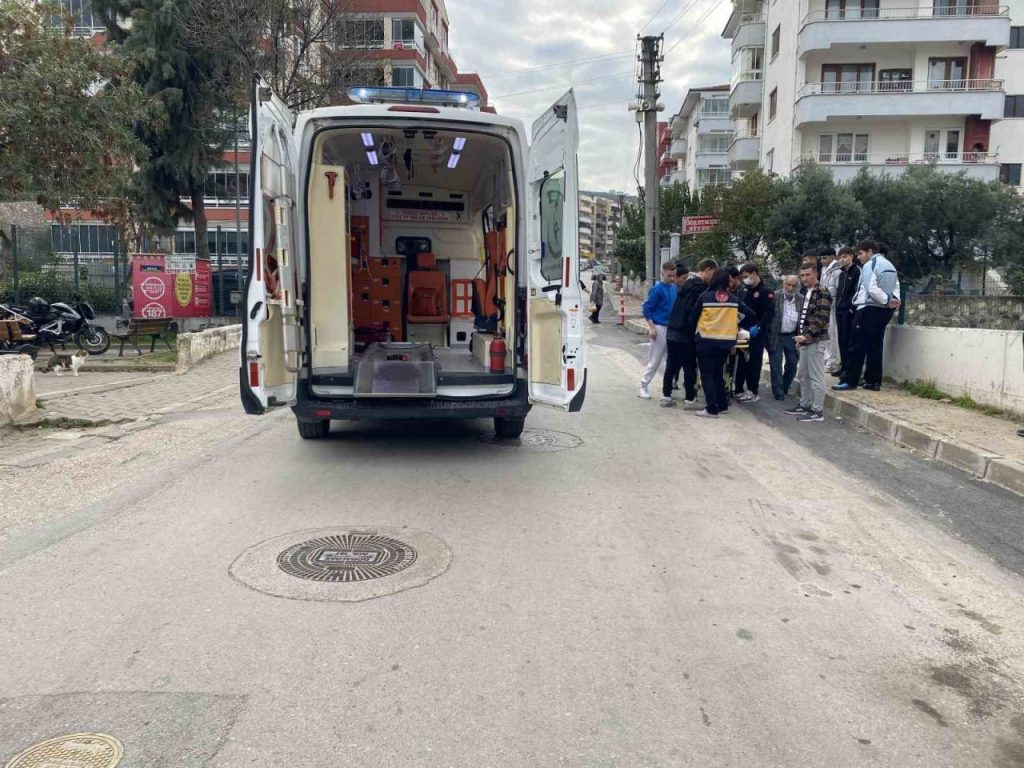 dengesini kaybedip yola dusen adama kamyon carpti 412ec771f268 |