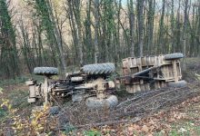 devrilen traktordeki 2 kisi yaralandi f0b6c9b98024 |