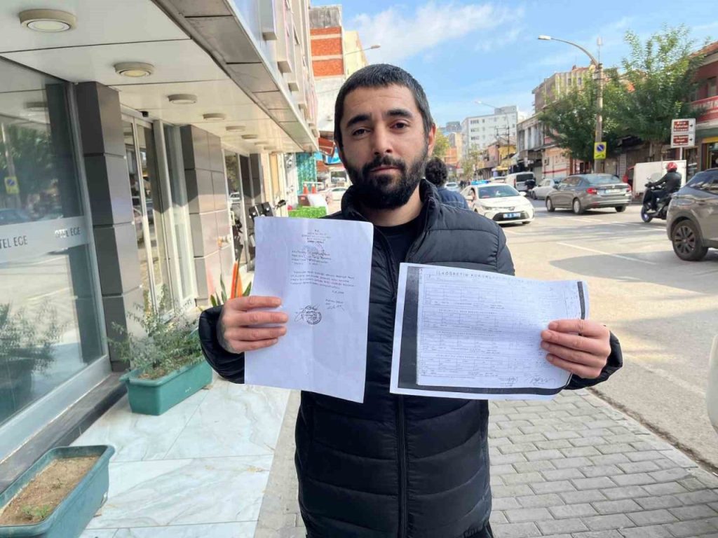 dogdugu topraklarda 35 yildir kimliksiz ve vatansiz yasiyor 391bfc475fc6 |