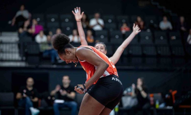 eczacibasi dynavit sampiyonlar ligine galibiyetle basladi 96dacfc65f2c |