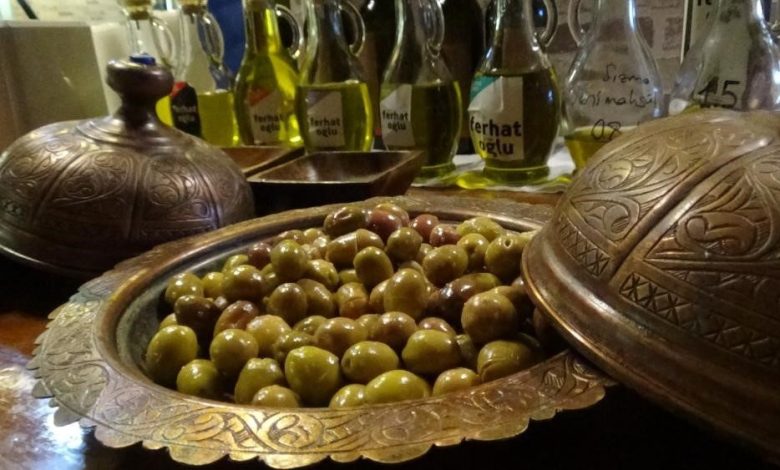 Edremit zeytinyağı ve yeşil çizik zeytini için coğrafi işaret başvuruları başladı 1 edremit zeytinyagi ve yesil cizik zeytini icin cografi isaret basvurulari basladi ab1de169a1d0 |