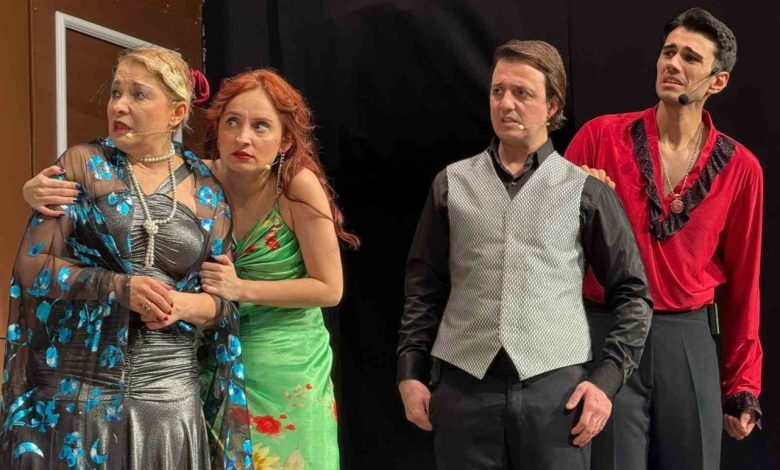 Efsane müzikal ’Hisseli Harikalar Kumpanyası’na İzmir’de yoğun ilgi 1 efsane muzikal hisseli harikalar kumpanyasina izmirde yogun ilgi bdc78a73bc30 |