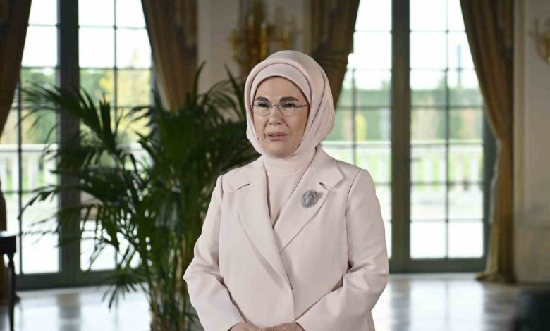 Emine Erdoğan, "Büyüyen Avrupa 2025 Uluslararası Zirvesi"ne video mesaj gönderdi: 1 emine erdogan buyuyen avrupa 2025 uluslararasi zirvesine video mesaj gonderdi a9f7bc6e8bcb |