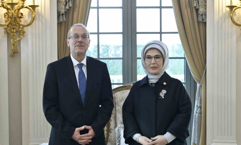 emine erdogan dso heyetiyle gorustu 83b69f32e798 |