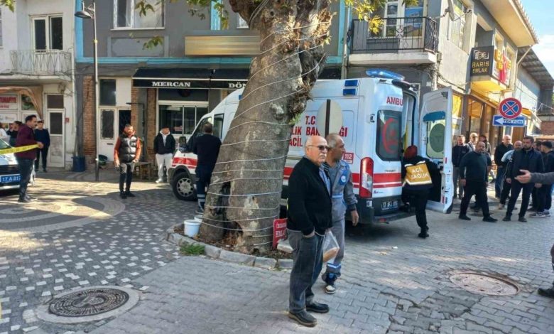 Eski eşini av tüfeğiyle vurarak öldürdü 1 eski esini av tufegiyle vurarak oldurdu ani sinirden oldu dedi 4b2f58cbf6e9 |