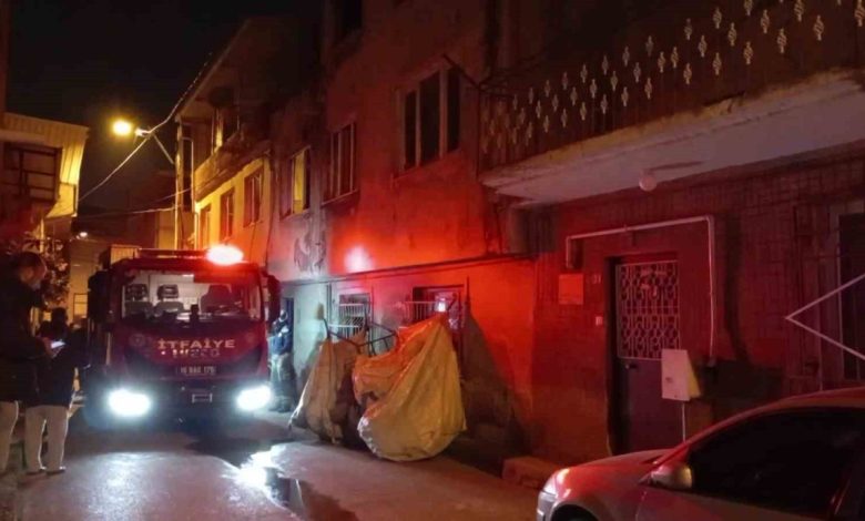 evini yakarak intihar etmeye kalkisti 8c761ef4503c |