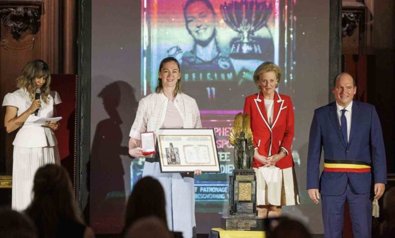 Fenerbahçeli Emma Meesseman, ülkesi Belçika’da onurlandırıldı 1 fenerbahceli emma meesseman ulkesi belcikada onurlandirildi 07bd41b4a035 |