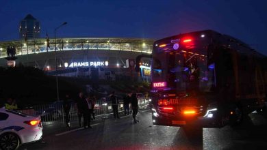 Galatasaray stadyuma ulaştı 3 galatasaray stadyuma ulasti e16a79ca8996 |