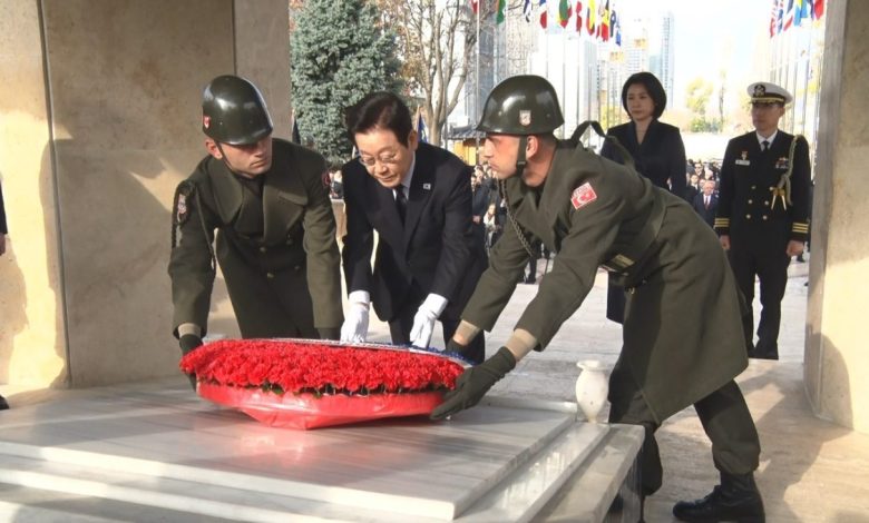 guney kore cumhuriyeti cumhurbaskani myungdan kore gazilerine yakin ilgi 62657729a6aa |