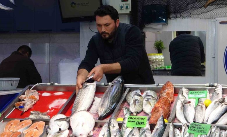 Hamsi denizlerde yüzünü gösterdi tezgahlarda fiyatını korudu 1 hamsi denizlerde yuzunu gosterdi tezgahlarda fiyatini korudu 70d44ac16af7 |