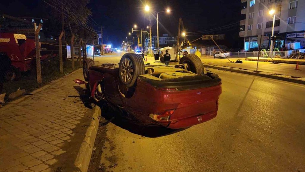 hizli otomobil ortaligi savas alanina cevirdi 49deb0d196d4 |