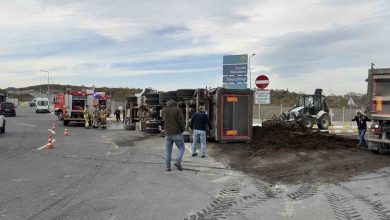 İstanbul Havalimanı’nda gübre yüklü kamyon devrildi 3 istanbul havalimaninda gubre yuklu kamyon devrildi 2e412490dc79 |