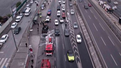 İstanbul’da alevlere teslim olan iş makinesi kül oldu: Trafikte oluşan yoğunluk dronla görüntülendi 2 istanbulda alevlere teslim olan is makinesi kul oldu trafikte olusan yogunluk dronla goruntulendi a570113cfa23 |