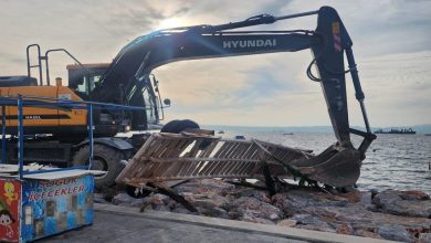 karsiyakadaki kacak iskeleler yikiliyor 937f2ef5c7bc |