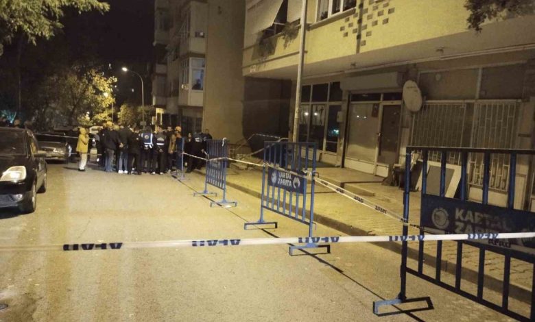 Kartal’da binanın kolonlarında çatlaklar oluştu: Bina tahliye edildi 1 kartalda binanin kolonlarinda catlaklar olustu bina tahliye edildi 561f18195ed1 |