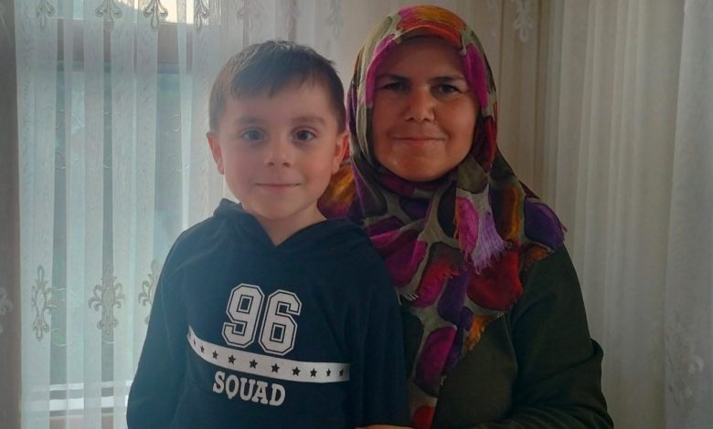 kastamonuda olu bulunan anne ile oglunun cenazeleri otopsi icin ankara adli tip kurumuna getirildi e4e3241556b7 |