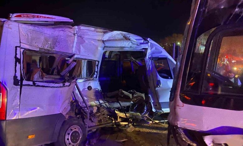 kemalpasada isci servisleri carpisti 15 yarali 98899cd32353 |