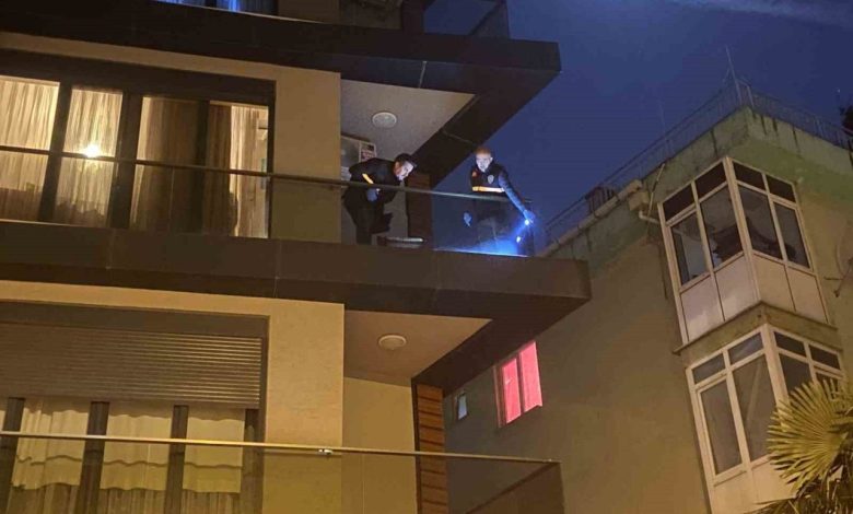 maltepede yasli adam balkondan duserek hayatini kaybetti 3bcbb0f75b10 |