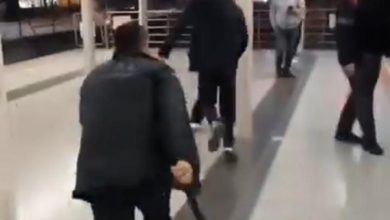 Metroda çıkan kavgada yumruklar havada uçuştu, kavgayı izleyen vatandaşlardan bazıları maç seyreder gibi o anları kayda aldı 6 metroda cikan kavgada yumruklar havada ucustu kavgayi izleyen vatandaslardan bazilari mac seyreder gibi o anlari kayda aldi 4755fd874384 |