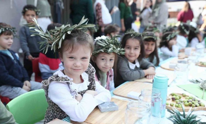 Minik eller zeytinle buluştu 1 minik eller zeytinle bulustu 229e9769634d |