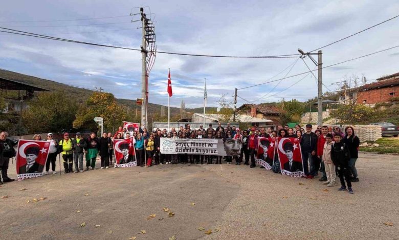 Nilüferliler, Ata’yı Mysia Yolları’nda andı 1 niluferliler atayi mysia yollarinda andi dc82cddae561 |