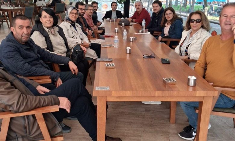 Öğretmenler Gönen’de Ömer Seyfettin’in izini sürdü 1 ogretmenler gonende omer seyfettinin izini surdu 5655e4f465d5 |