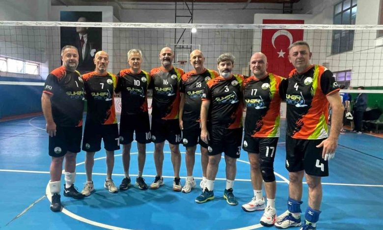 osmangazinin veteran voleybolculari zirveye cikti 2cbc0c76364a |