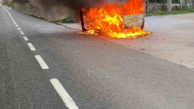 Otomobil, alev topuna döndü 4 otomobil alev topuna dondu ffd07d1ae674 |