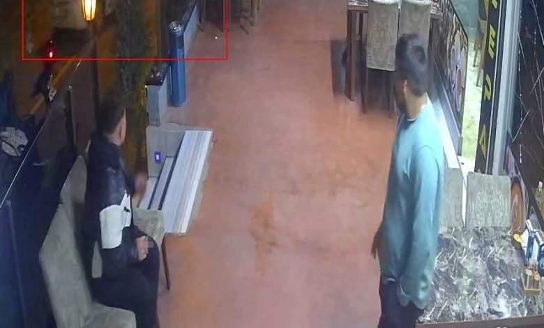 Park halindeki araca çarpıp kaçtı: Plakasını düşürüp kayıplara karıştı, o anlar kamerada 1 park halindeki araca carpip kacti plakasini dusurup kayiplara karisti o anlar kamerada 72b0c4e2821b |